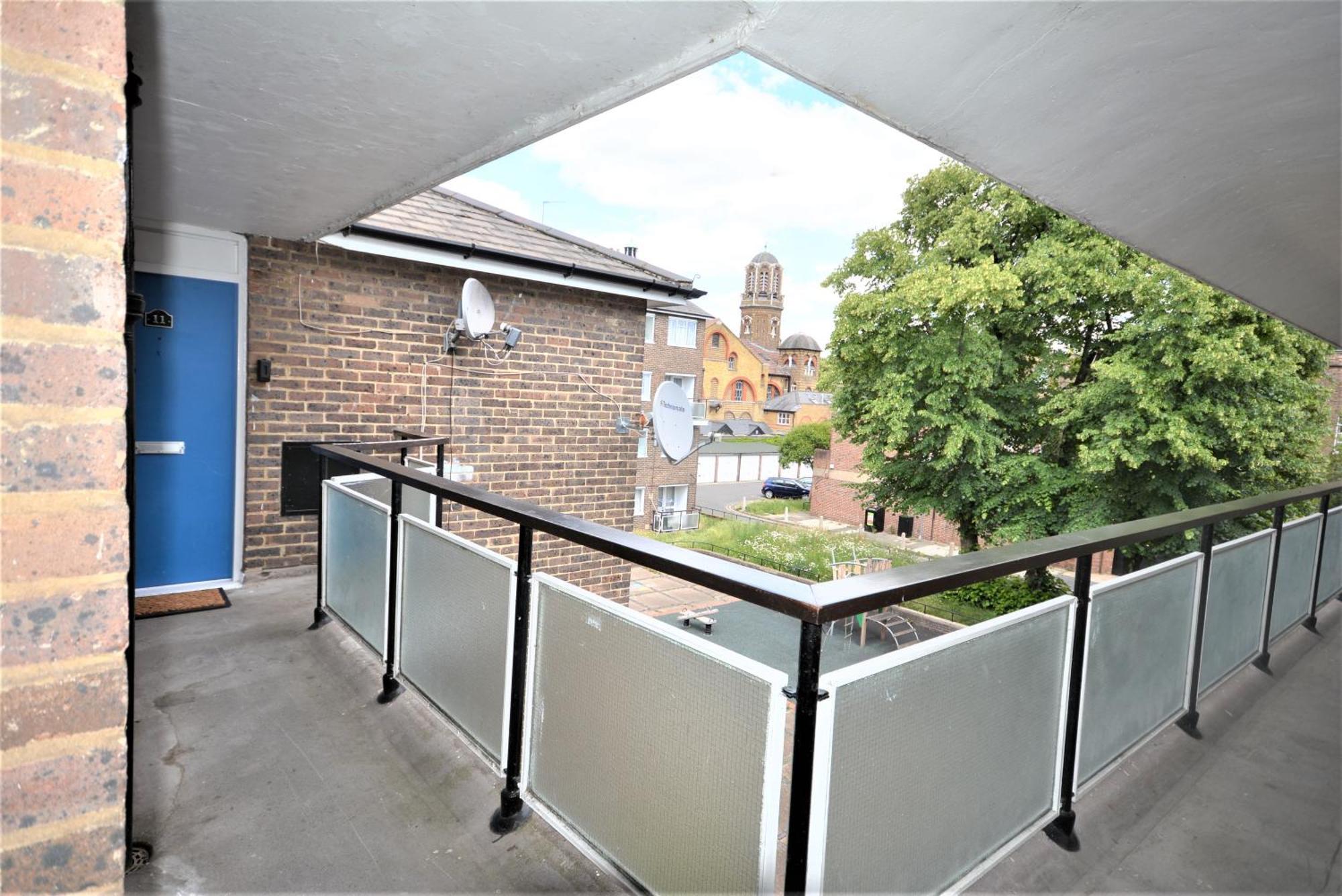 Lovely 2 Bedroom Condo In Greater Londres Extérieur photo